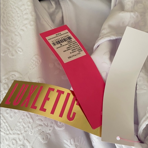 Lilly Pulitzer Luxletic Dress NWT - Picture 2 of 2